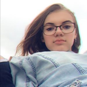 Meet your Posher, Briana